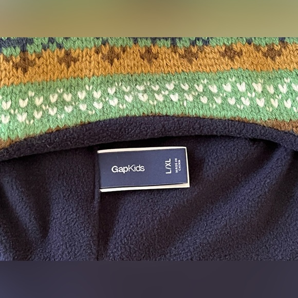 Gap kids beanie. Size: L/XL color: Multi - Picture 8 of 9